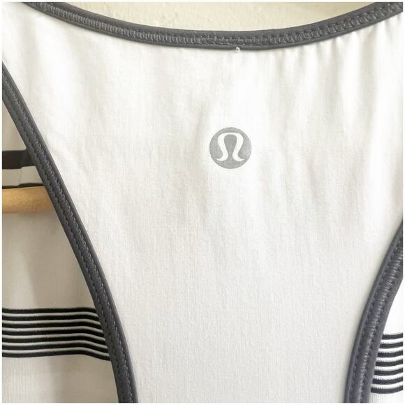 Lululemon Blissed Out Tank Dress Size 2 Striped White Gray Tennis Pickleball - Picture 8 of 11